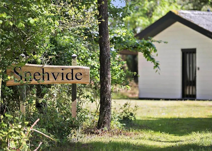 2689-nexo-munkegardsskoven-6 * Neksø